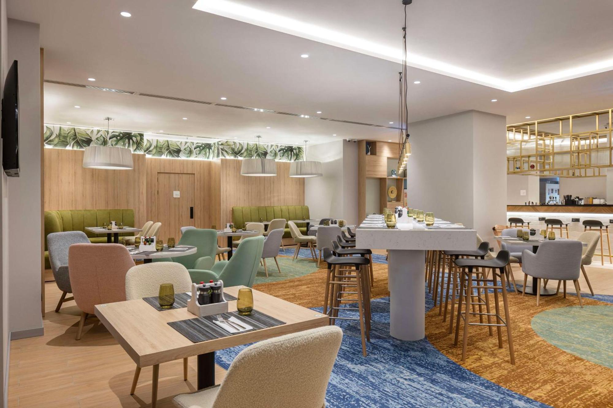 Hilton Garden Inn Tbilisi Riverview Buitenkant foto