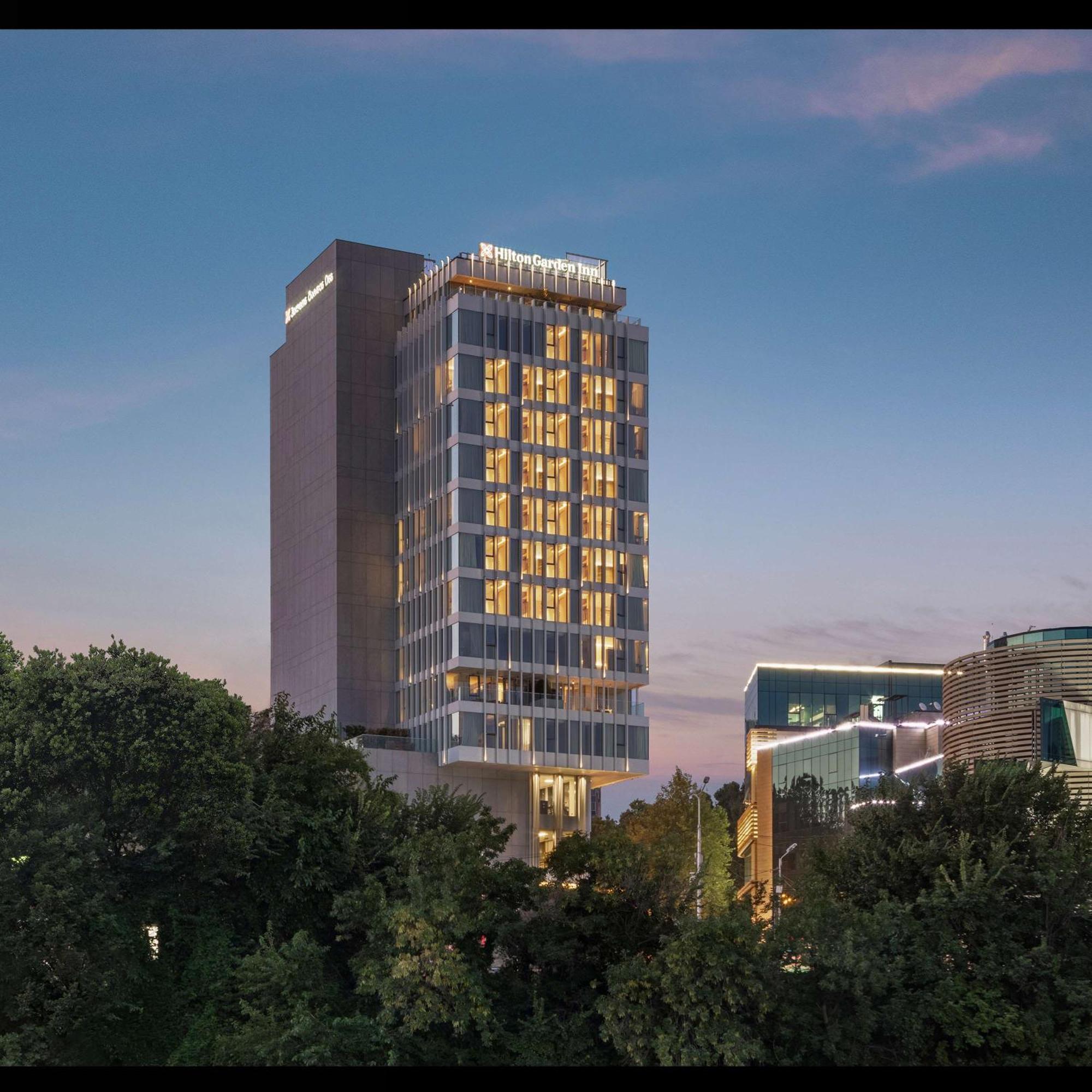 Hilton Garden Inn Tbilisi Riverview Buitenkant foto
